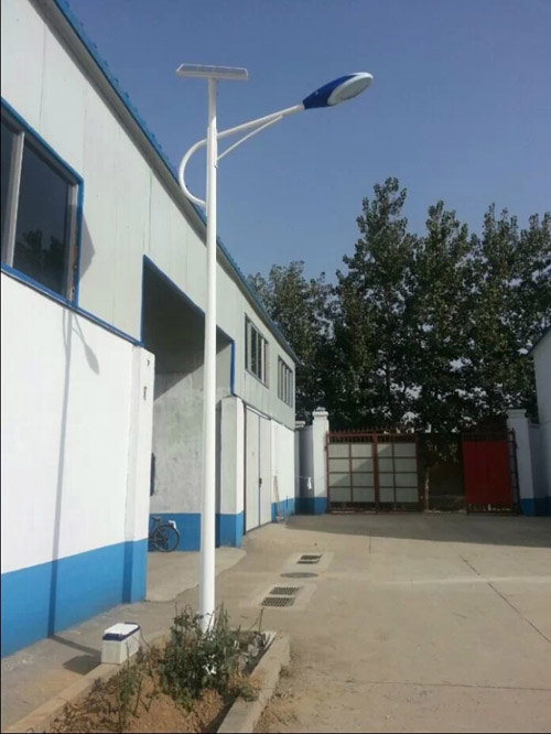 太陽(yáng)能庭院燈